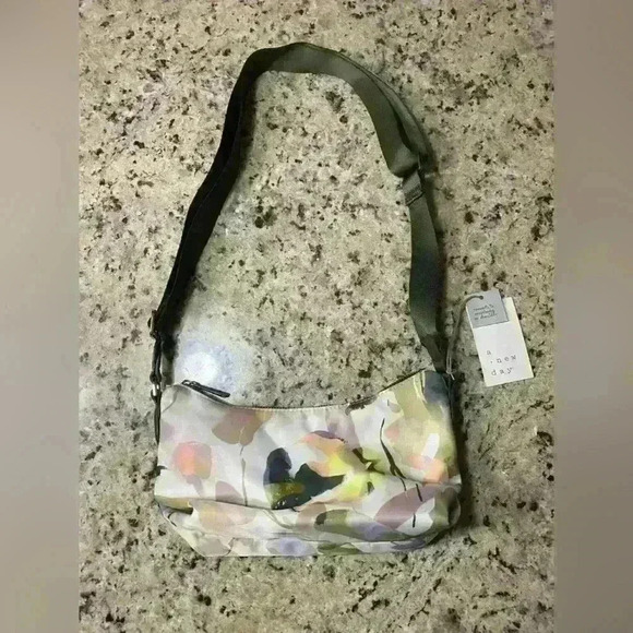 A New Day Adjustable Strap Crossbody Bag - Picture 1 of 7